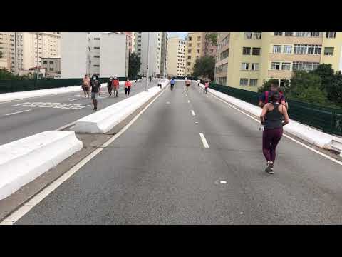 Passeio de bike pelo Minhocão em São Paulo @andrefeith