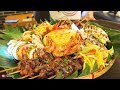 FILIPINO FOOD in Araneta Center | Manhattan Row FOOD CRAWL in the Philippines | KTV & 3 Cafes