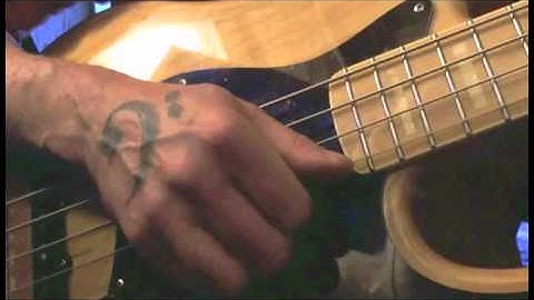 ZOOM B3 Bass Effects Pedal messing with the loop function