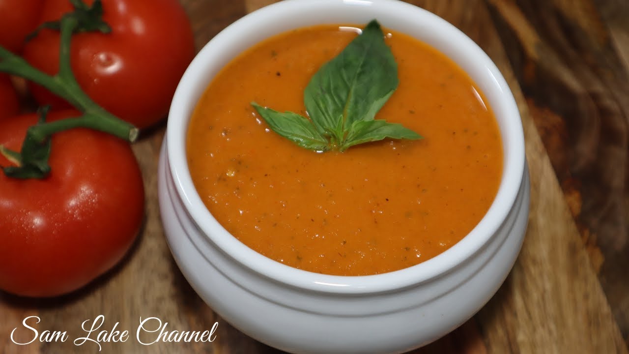 Soupe de tomates, poivrons et basilic / Petit Bec Gourmand