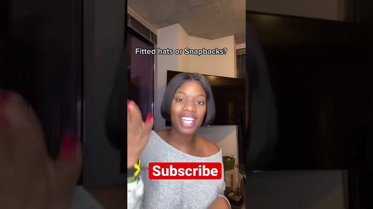 Fitted hats or snapbacks 