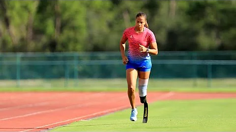 Paralympic Athlete April Holmes