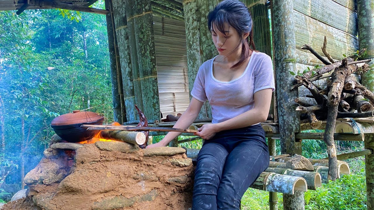 Skills To Live Wild Alone Make Cakes With Wild Potatoes Build A Skills To Live Wild Alone Make Cakes With Wild Potatoes Build A