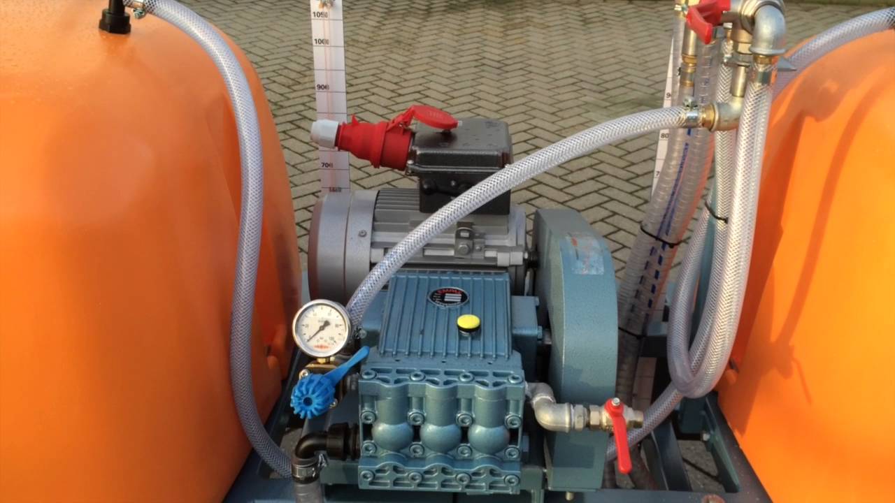 2x 1000 Liter spuitwagen (speciaalbouw)