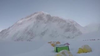 Serac collapse below Camp 3 - Everest 2016 Resimi