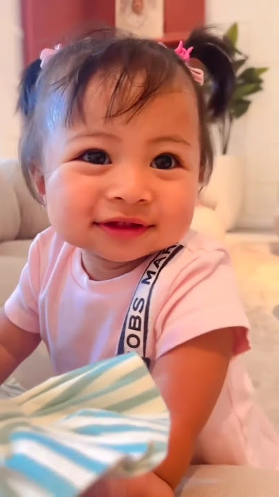 Teteh di panggil namanya malah senyum' 🤏😍 #raffinagita #babylily #babyrans #raffiahmad #feedshorts
