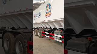 Heavy duty Customer satisfied 6x4 Bulk Feed transport truck Ready to shipment in Uganda #bulkfood