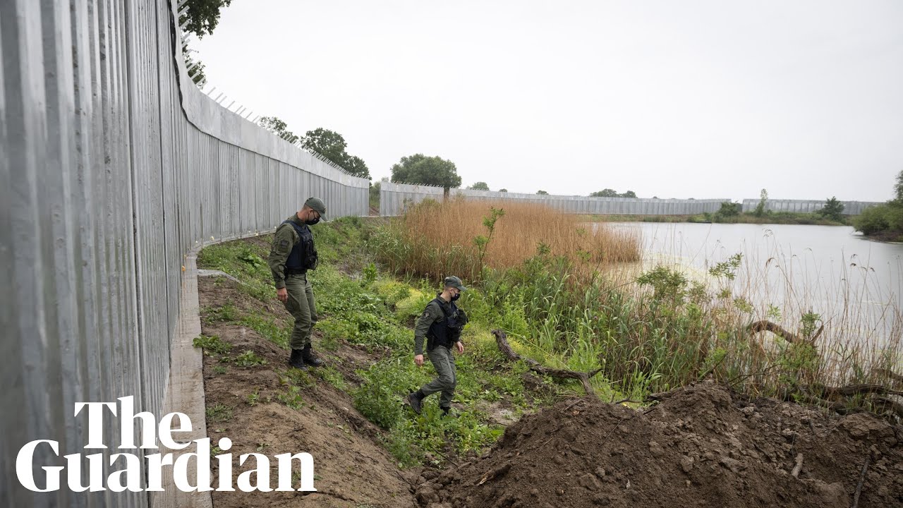 Greek minister defends border wall with Turkey during Afghan crisis