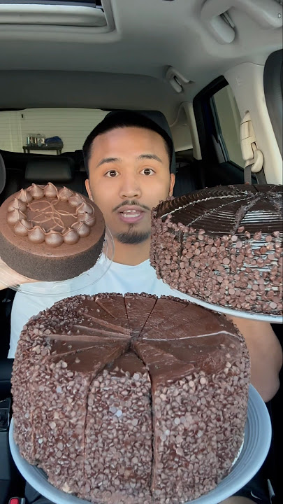 Trying CHOCOLATE CAKE🎂 #shorts