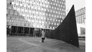 Richard Serra's   'Tilted Arc'