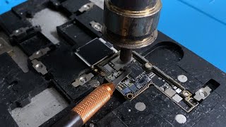 Remove and install the iPhone X WiFi chip