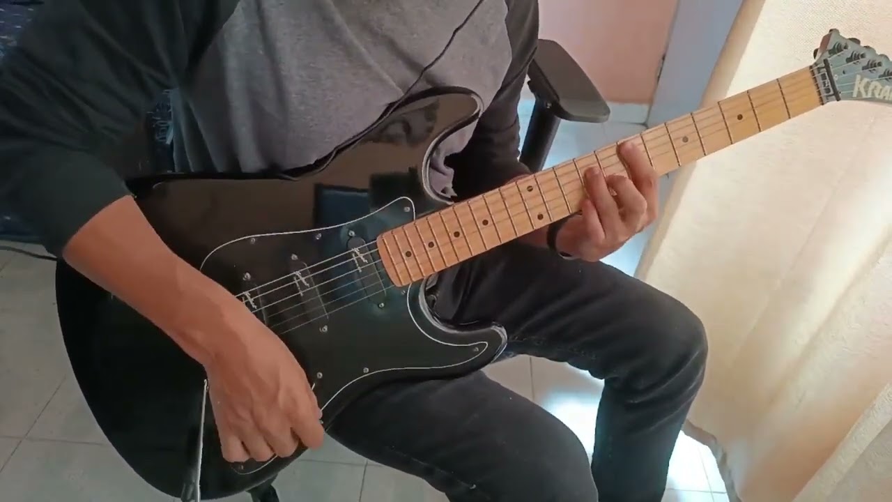 格安放出レストア❗️ESP製kramer FOCUS3000ボディで白黒フランケン 格安放出レストア❗️ESP製kramer FOCUS3000ボディで白黒フランケン