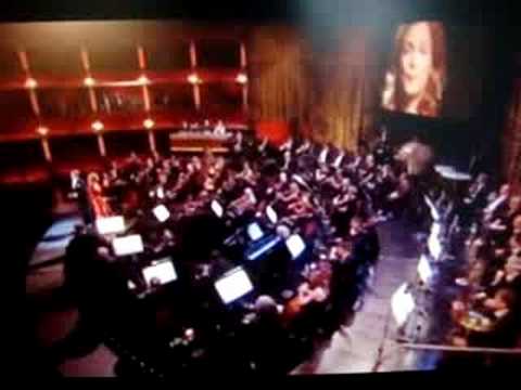 BBC Maestro Katie Derham "O Sole Mio"