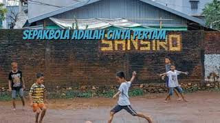 Sepakbola cinta pertama