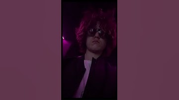 Thumbnail of roxie playing beats on live