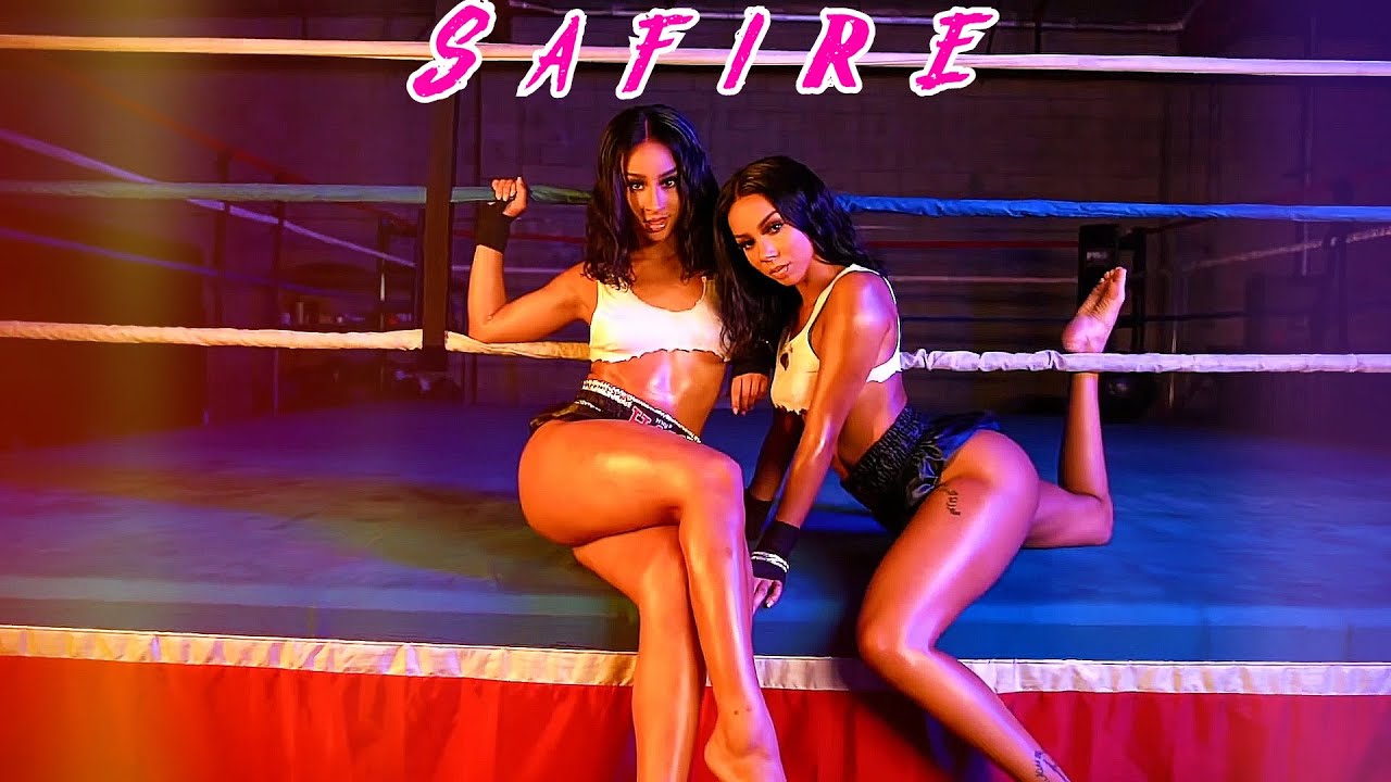 Skunk ❌ Zeke -  Safire | Videoclip XXX