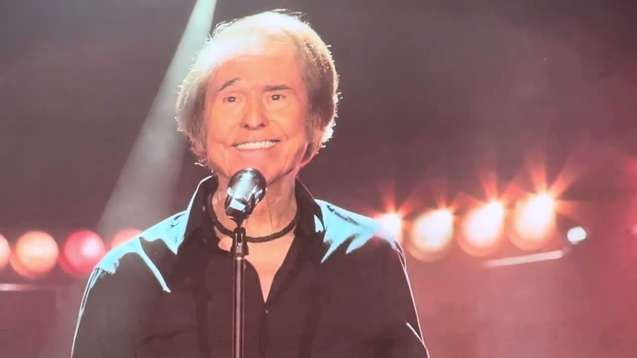 Raphael en el Roig Arena de Valencia «Como yo te amo» Autor: Manuel Alejandro. 1 de noviembre, 2025