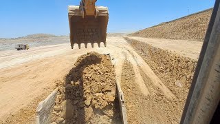 #video digging caterpillar 480&amp;Volvo lebal kating loading dump truck 460Wheel Loader Caterpillar 