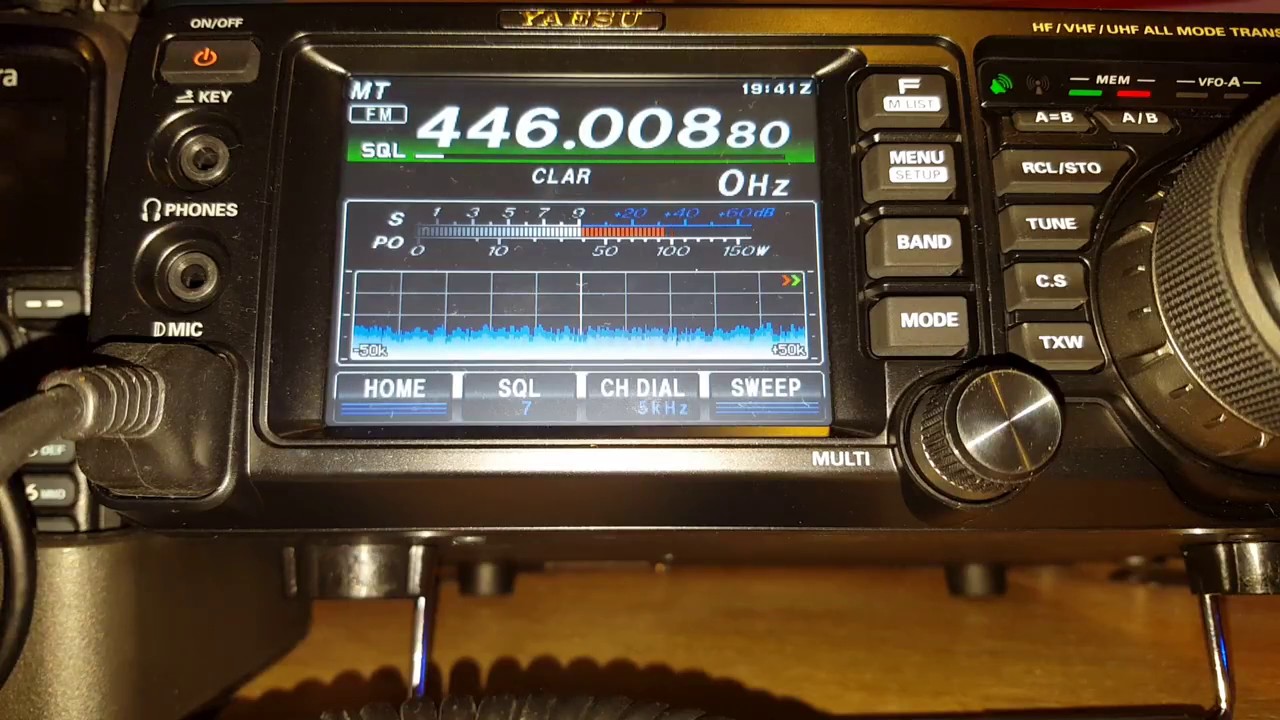 Yeasu ft991 Cb radio breakers very strong language on 446 pmr. YouTube