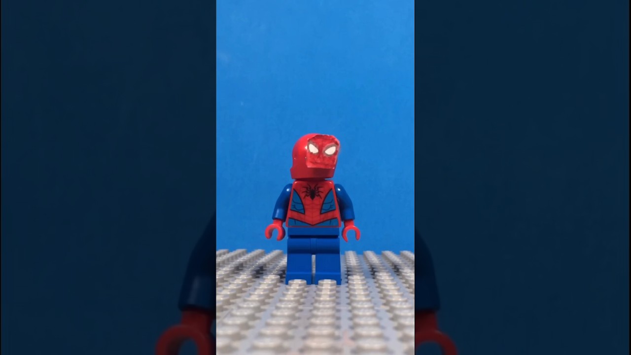 How to make spooderman out of Lego 