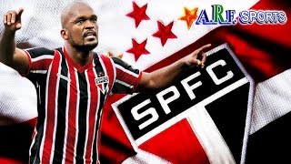 Ex-São Paulo, Edson Silva é apresentado com pompa na Sérvia - Lance!