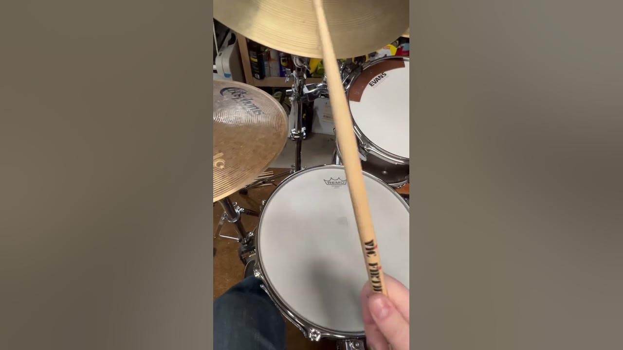Crazy trick for reducing unwanted snare drum overtones. YouTube