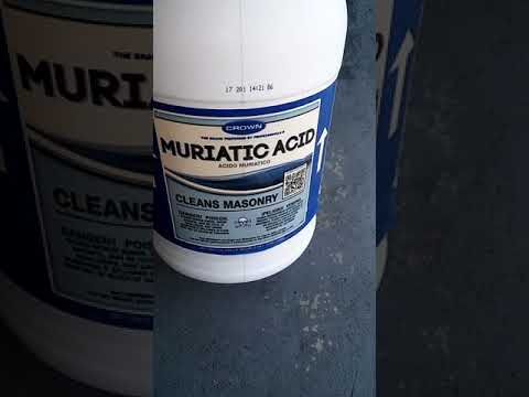 How to clean your driveway with muriatic acid