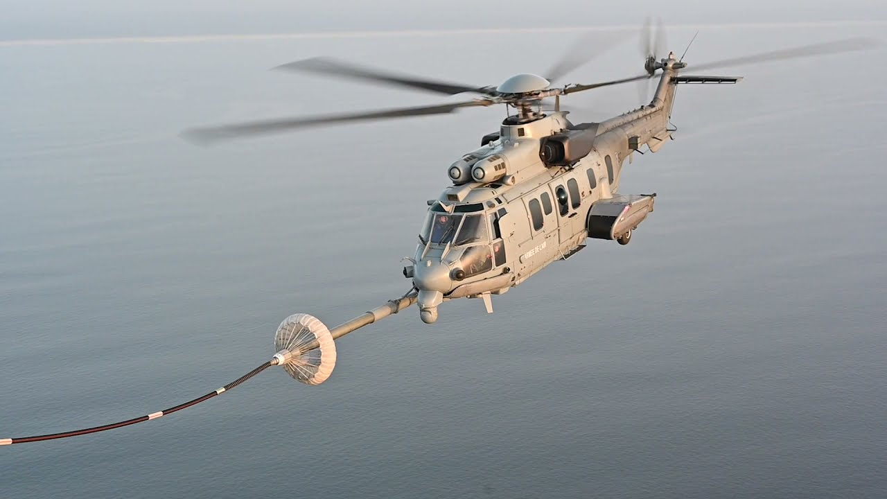 Eurocopter EC725 -  Air to Air refueling