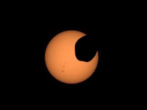 Видео с МАРСА: Затмение Солнца спутником ФОБОСОМ  23.04.22.
