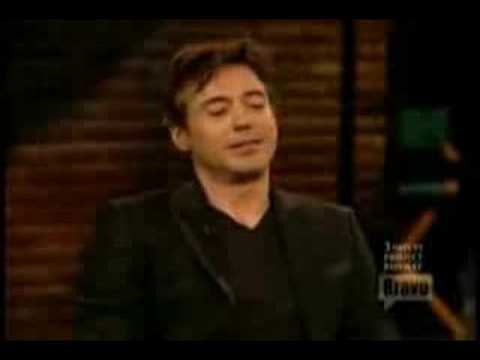 Video: Robert Downey Wird Anstelle Von Angelina Jolie Spielen