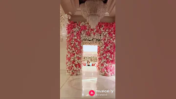 بنص شباط بعز البرد بوقت الريح واعصارو 