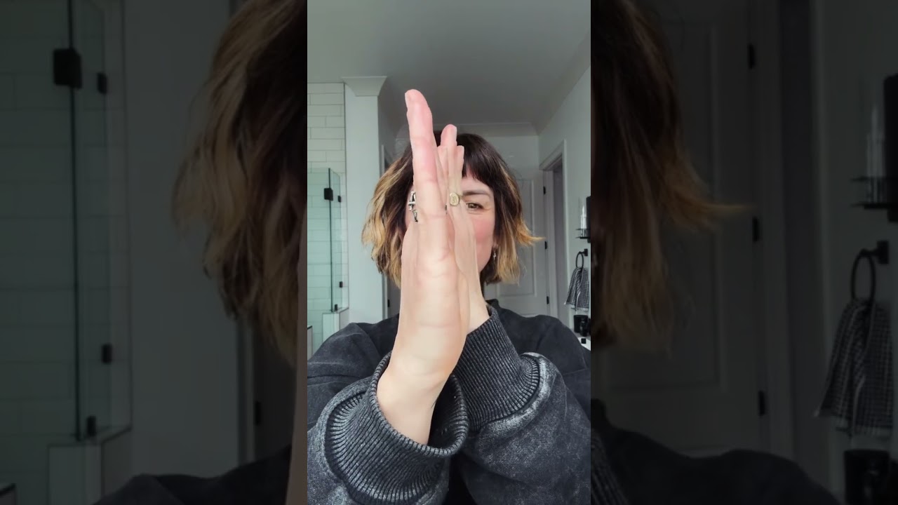 Pearly white 💅 inspired by the storm that burst my damn pipes 🤦🏻‍♀️ 