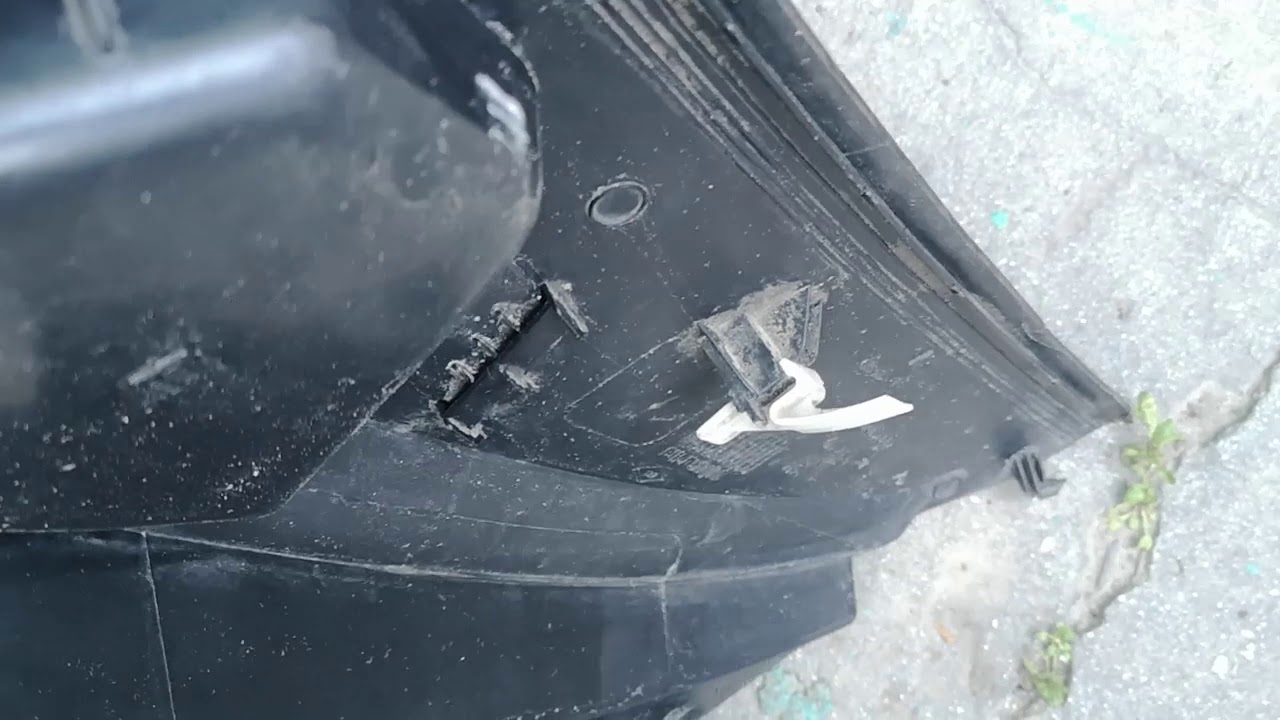 Попадает вода в салон рено логан