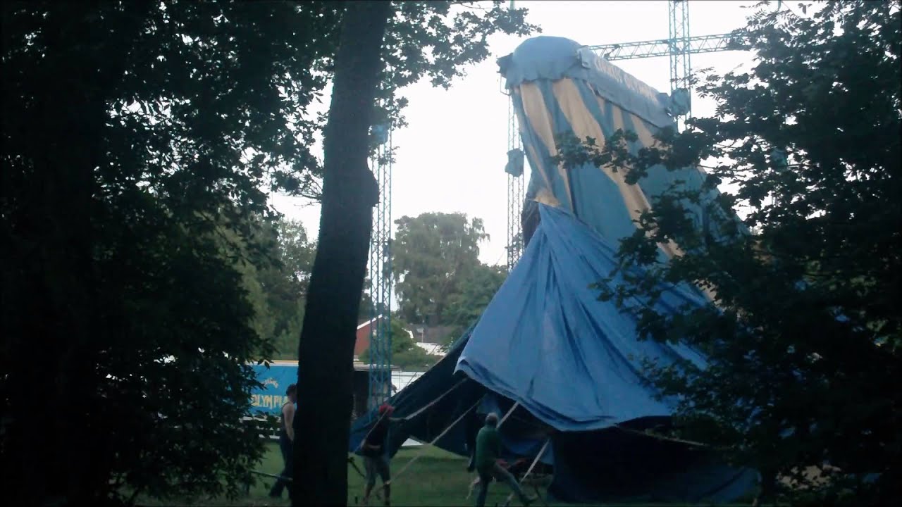 CIRKUS OLYMPIA Timelapse Tent down