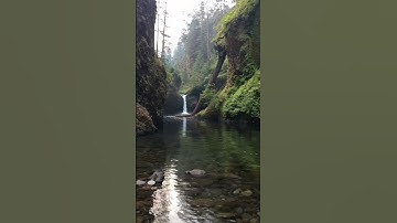 Thumbnail of Punchbowl Falls near Portland, Oregon