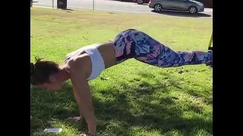 TRX Monday Move | TRX Mountain Climber & Pike