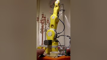 BCN3D-MOVEO moves now remote controlled.