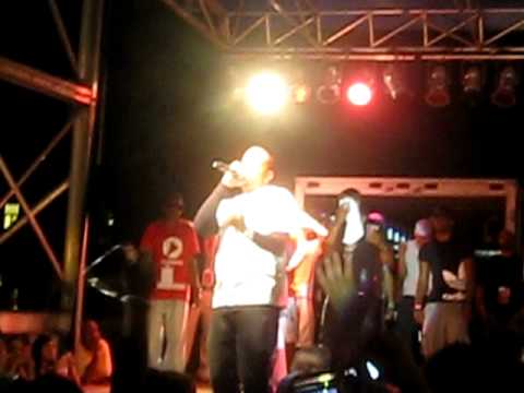 What's Yo Fantasy - Ludacris - Live - Duke LDOC - 'Back seat, windows