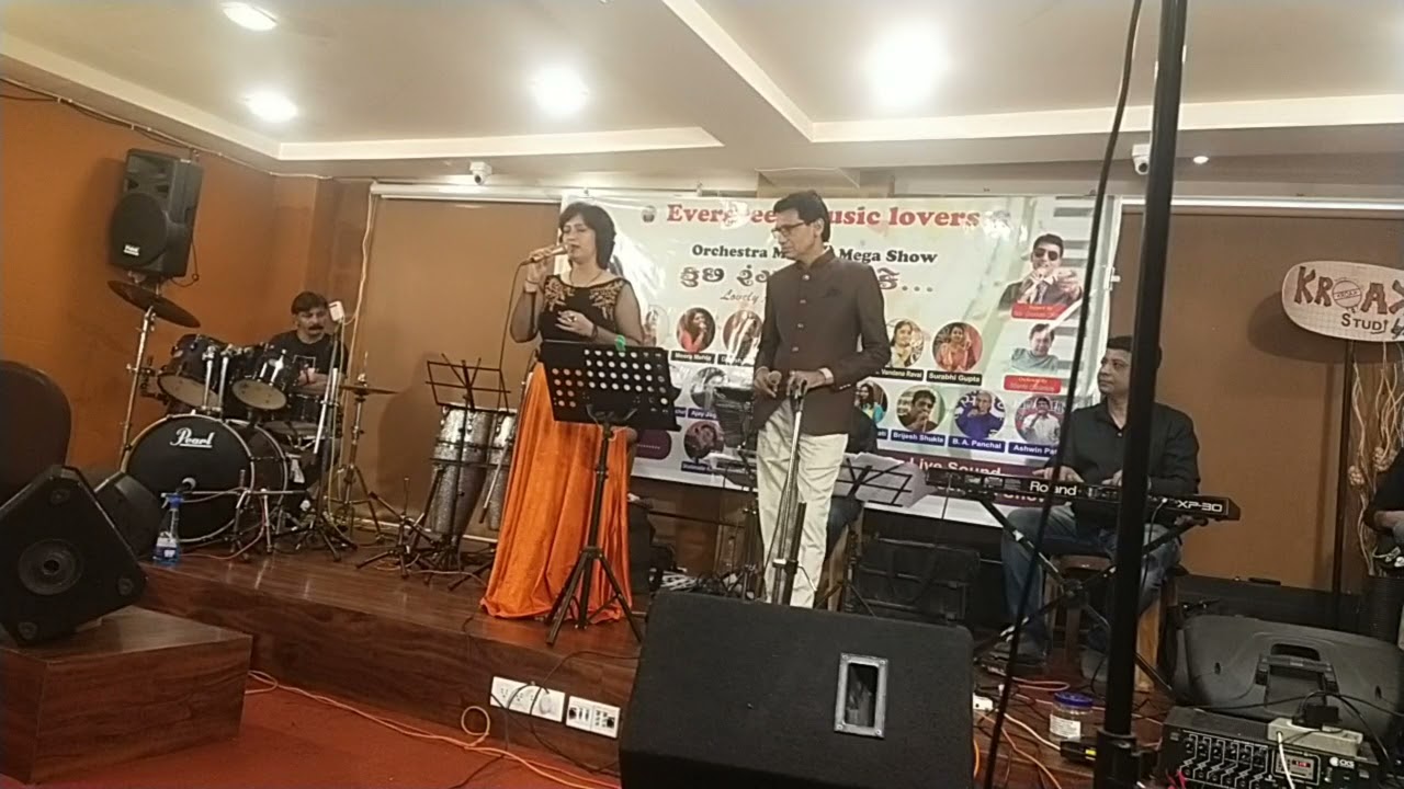 kisi raah me kisi mod par