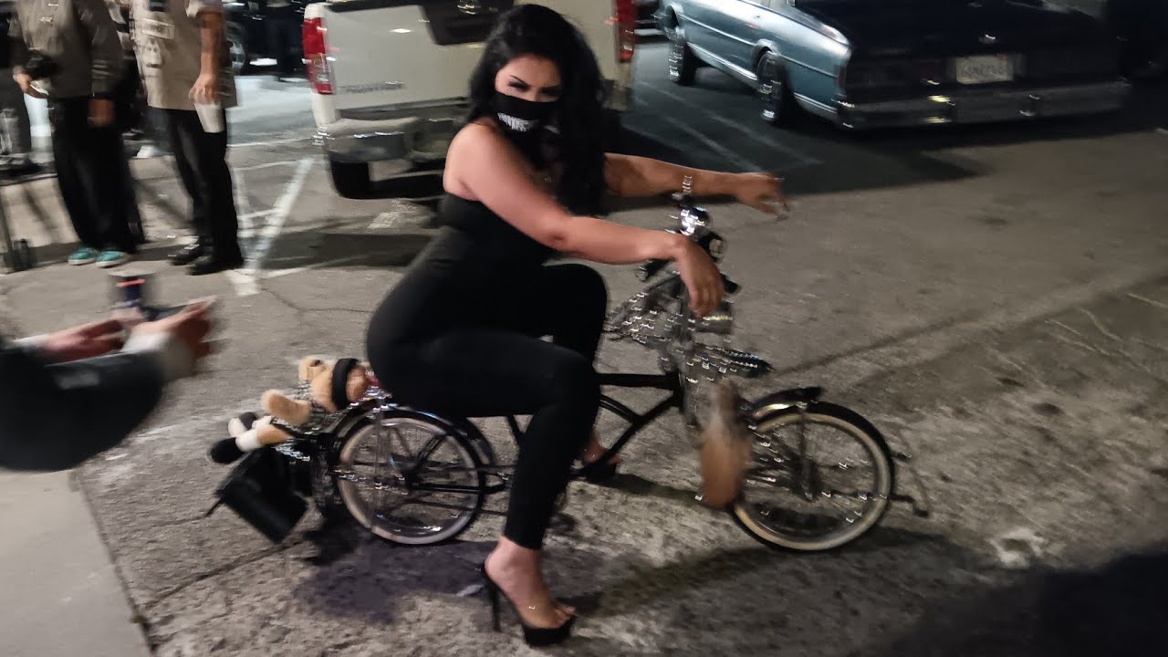 DOWNTOWN SANTA ANA LOWRIDER CRUISE NIGHT 🌃 #westcoast #santaana #socal #lowridercruise