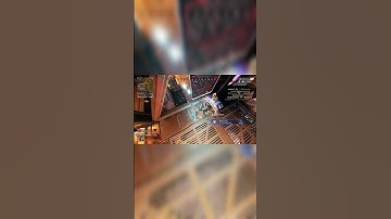 How did they let that happen?😳 (Trawcommando mini clip) #apexlegends #apex #gaming #apextips