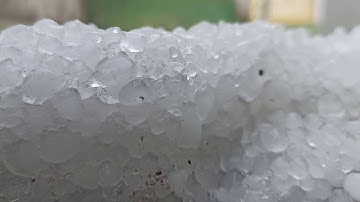 fixed focus example - snow