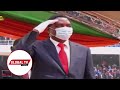 TAZAMA RAIS HICHILEMA WA ZAMBIA ALIVYOPIGIWA MIZINGA YA HESHIMA BAADA YA KUAPISHWA TAZAMA RAIS HICHILEMA WA ZAMBIA ALIVYOPIGIWA MIZINGA YA HESHIMA BAADA YA KUAPISHWA