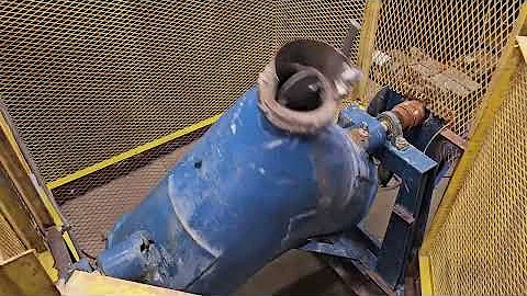 BID ON EQUIPMENT: Item 439607 - 5 Cu. Ft. Twin Shell Blender