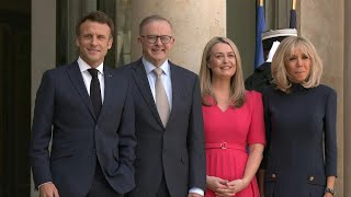 Emmanuel Macron Reçoit Le Premier Ministre Australien Anthony Albanese Afp Images