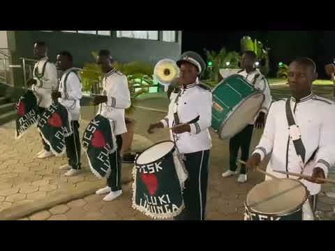 Fluki Lukunga ô Silua Nza 