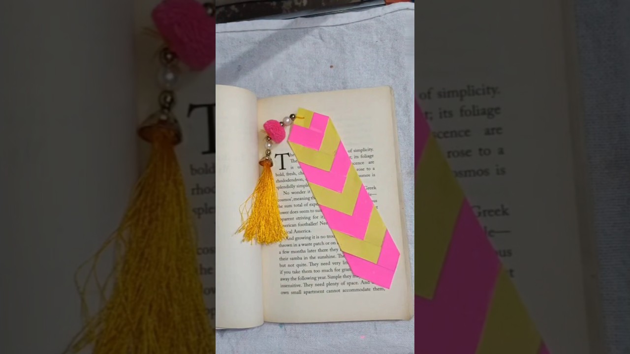 How to make a paper bookmark 🔖/Easy origami bookmark/DIY bookmarks 