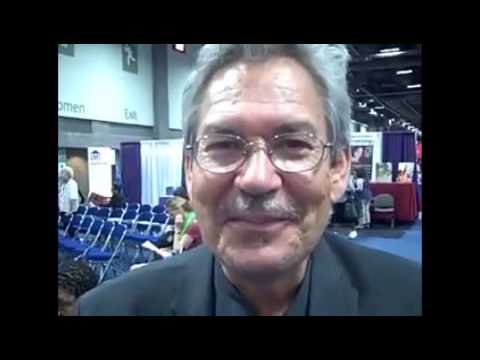 Benjamin Alire Saenz: 