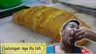 Cara membuat martabak manis gulung.. makin enak dengan 4 toping.