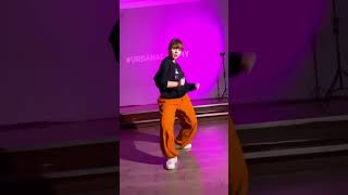 продолжаем нашу новую рубрику #лицаурбана #dancechallenge #урбанакадемия #танцывладимир